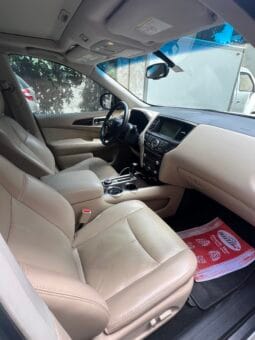
										 نيسان – Nissan باثفايندر-Pathfinder ممتلئ									