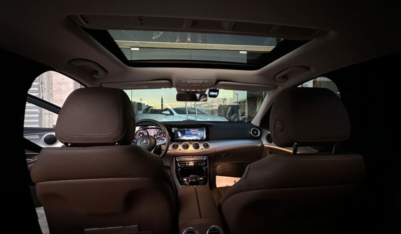 
								 مرسيدس بينز – Mercedes benz E300 ممتلئ									
