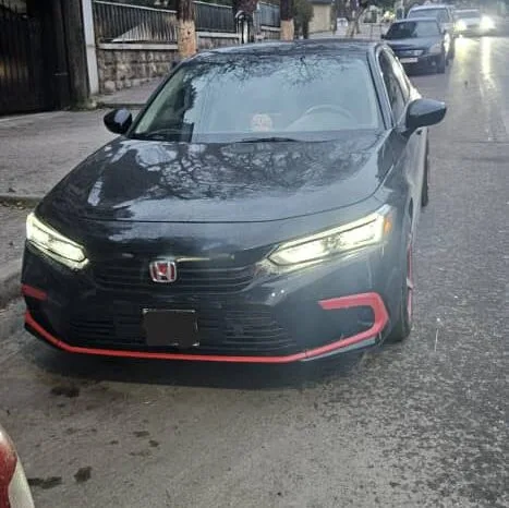 
								 هوندا – Honda سيفيك – Civic ممتلئ									