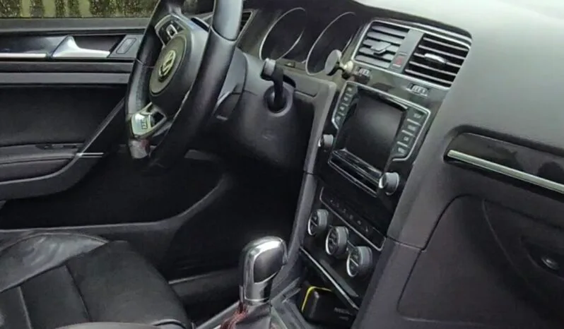 
								 فولكس فاكن – Volkswagen جولف – Golf ممتلئ									