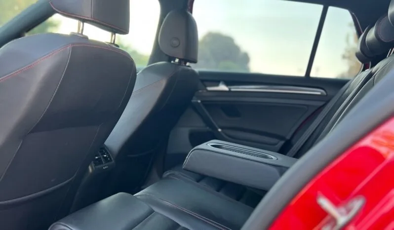 
								 فولكس فاكن – Volkswagen جولف – Golf ممتلئ									