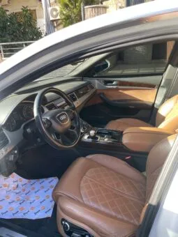 
										 اودي – Audi A8 ممتلئ									