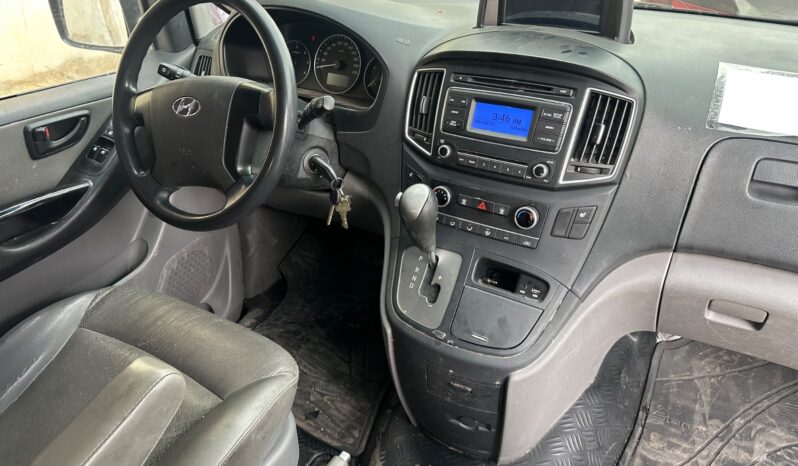 
								 مستعمل هيونداي – Hyundai فان – H1 ممتلئ									