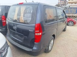
										 مستعمل هيونداي – Hyundai فان – H1 ممتلئ									