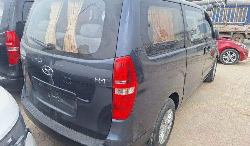 
								 مستعمل هيونداي – Hyundai فان – H1 ممتلئ									