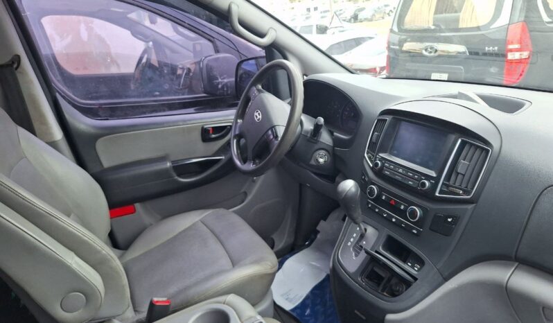 
								 مستعمل هيونداي – Hyundai فان – H1 ممتلئ									