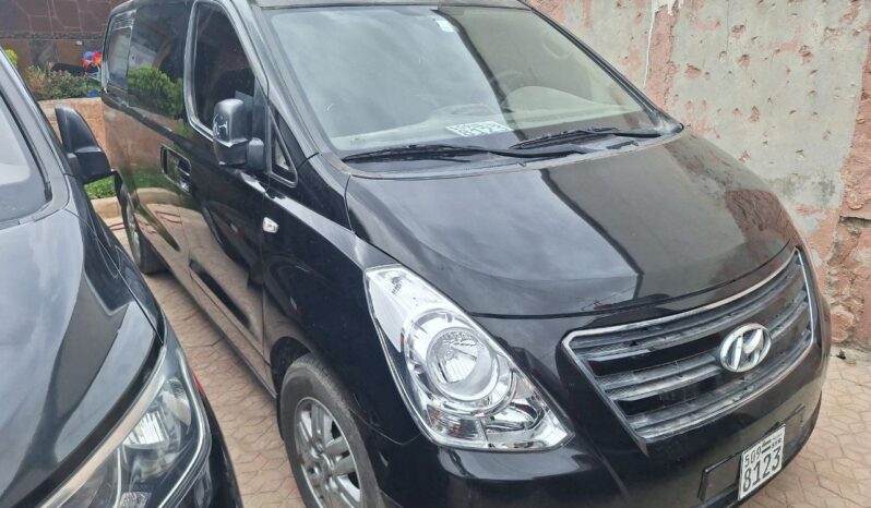 
								 مستعمل هيونداي – Hyundai فان – H1 ممتلئ									