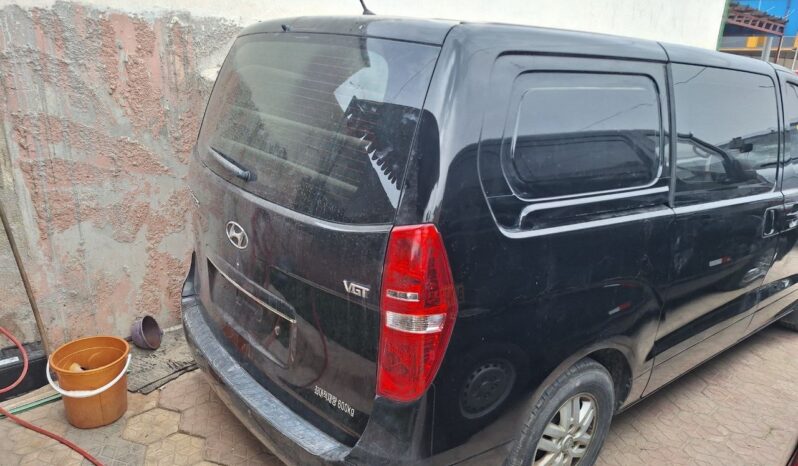 
								 مستعمل هيونداي – Hyundai فان – H1 ممتلئ									