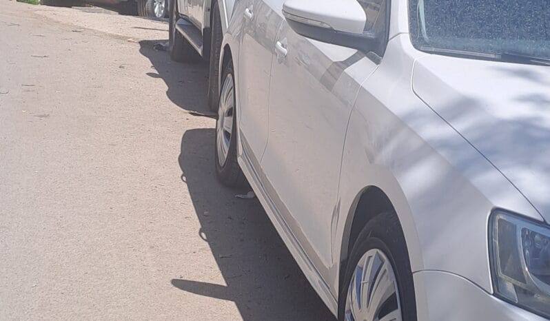 
								 فولكس فاكن – Volkswagen جيتا – Jetta ممتلئ									