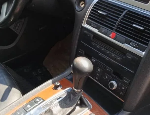 
								 اودي – Audi Q7 ممتلئ									
