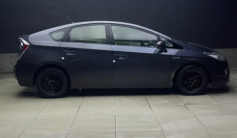 
								 تويوتا – Toyota بريوس – Prius ممتلئ									