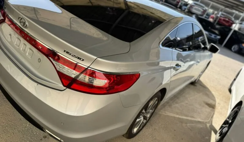 
								 هيونداي – Hyundai ازيرا – Azera ممتلئ									