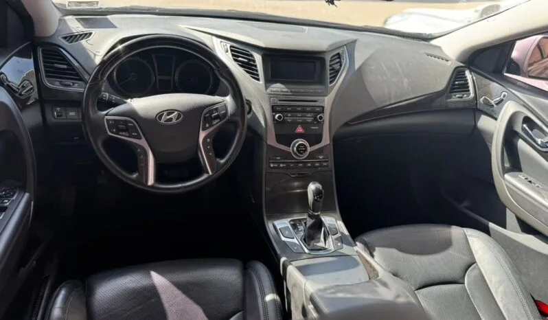 
								 هيونداي – Hyundai ازيرا – Azera ممتلئ									