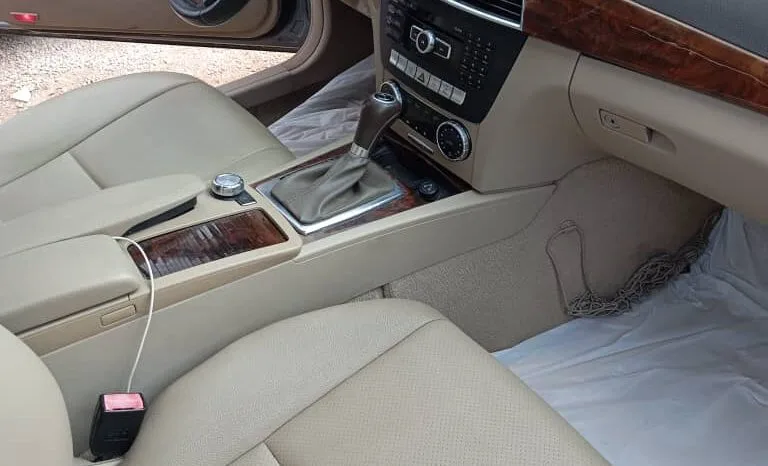
								 مرسيدس بينز – Mercedes benz C 200 ممتلئ									