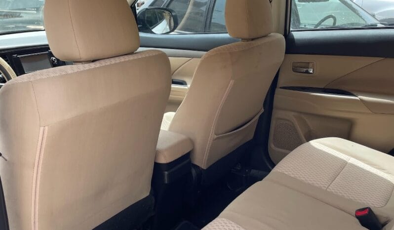 
								 مستعمل ميتسوبيشي – Mitsubishi Outlander ممتلئ									