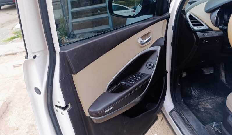 
								 هيونداي – Hyundai santa ممتلئ									