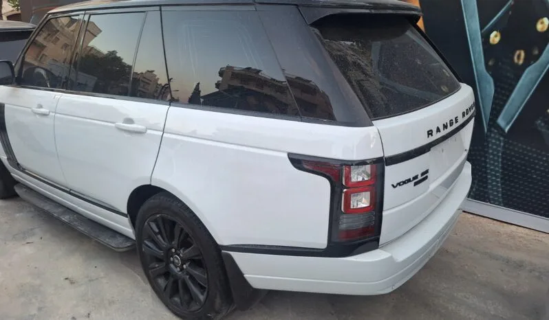 
								 مستعمل لاند روفر – Land Rover فوغ – Range Rover Vogue ممتلئ									