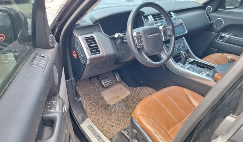 
								 مستعمل لاند روفر – Land Rover سبورت – Range Rover Sport ممتلئ									