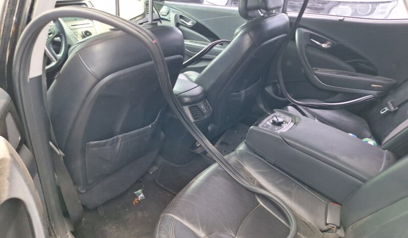 
								 مستعمل هيونداي – Hyundai ازيرا – Azera ممتلئ									