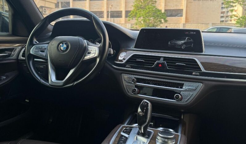 
								 بي ام دابيليو – BMW الفئة 7 – series 7 ممتلئ									