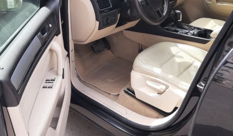 
								 فولكس فاكن – Volkswagen طوارق – Touareg ممتلئ									