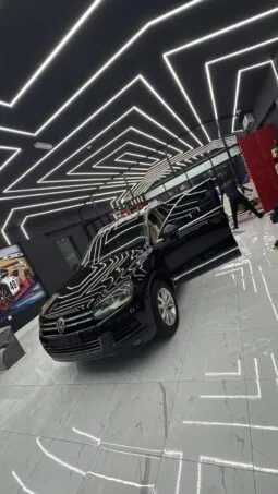 
										 فولكس فاكن – Volkswagen طوارق – Touareg ممتلئ									