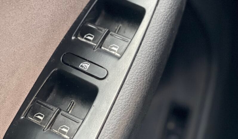 
								 فولكس فاكن – Volkswagen جيتا – Jetta ممتلئ									