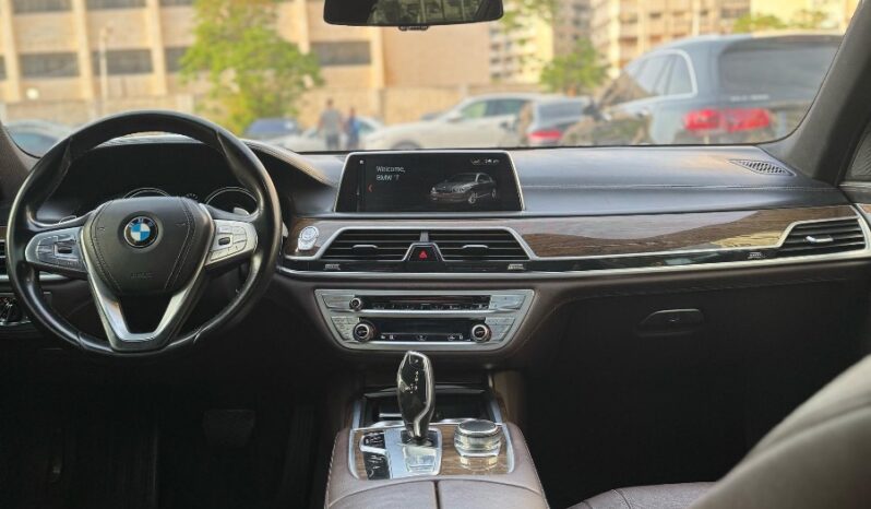 
								 بي ام دابيليو – BMW الفئة 7 – series 7 ممتلئ									