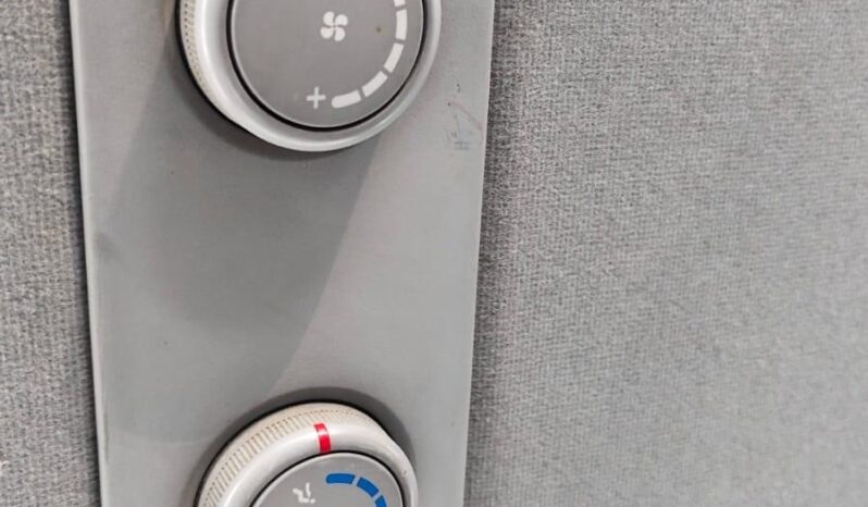 
								 هيونداي – Hyundai فان – H1 ممتلئ									