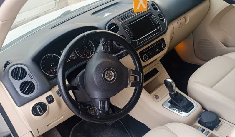 
								 فولكس فاكن – Volkswagen تيغ وان – Tiguan ممتلئ									