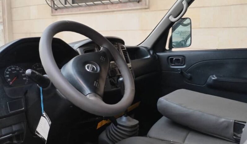 
								 نيسان – Nissan 100 NX ممتلئ									