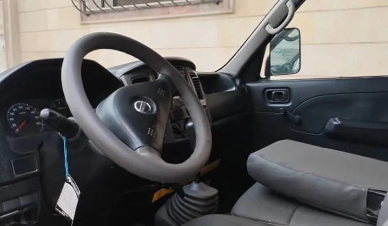 
								 نيسان – Nissan 100 NX ممتلئ									