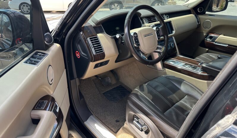 
								 مستعمل لاند روفر – Land Rover فوغ – Range Rover Vogue ممتلئ									