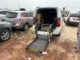 
										 مستعمل هيونداي – Hyundai فان – H1 ممتلئ									