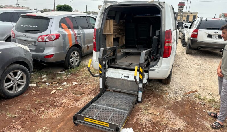
								 مستعمل هيونداي – Hyundai فان – H1 ممتلئ									