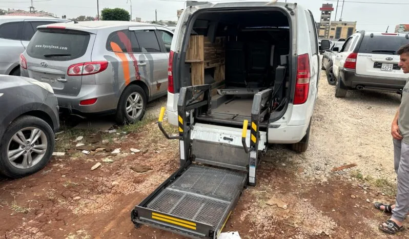 
								 مستعمل هيونداي – Hyundai فان – H1 ممتلئ									