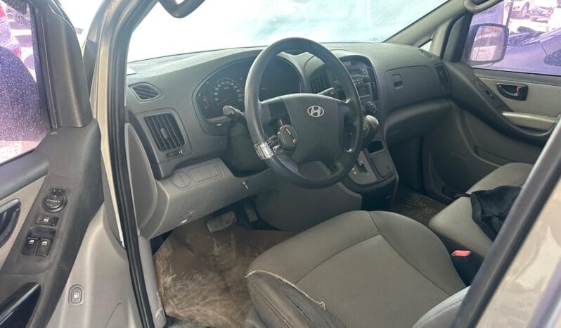 
								 مستعمل هيونداي – Hyundai فان – H1 ممتلئ									