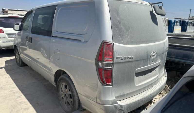 
								 مستعمل هيونداي – Hyundai فان – H1 ممتلئ									