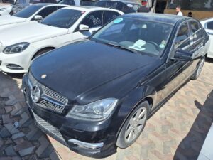 مستعمل مرسيدس بينز – Mercedes benz C 200