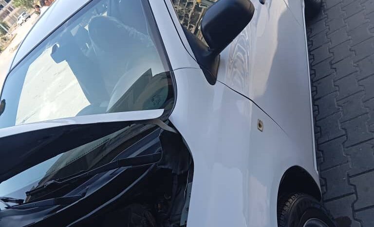 
								 نيسان – Nissan Sunny ممتلئ									