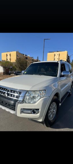 
										 ميتسوبيشي – Mitsubishi Pajero ممتلئ									
