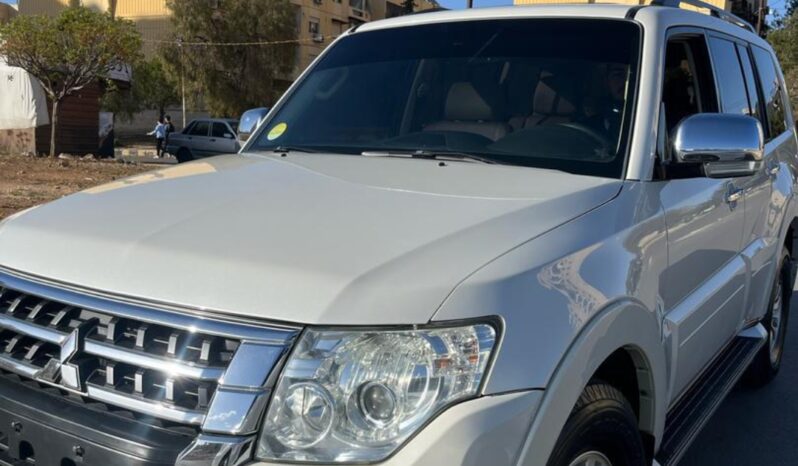 
								 ميتسوبيشي – Mitsubishi Pajero ممتلئ									