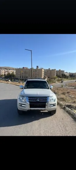 
										 ميتسوبيشي – Mitsubishi Pajero ممتلئ									
