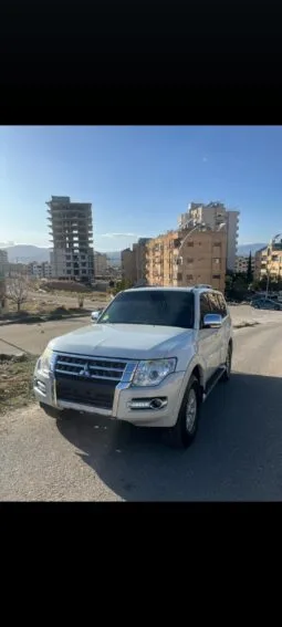 
										 ميتسوبيشي – Mitsubishi Pajero ممتلئ									