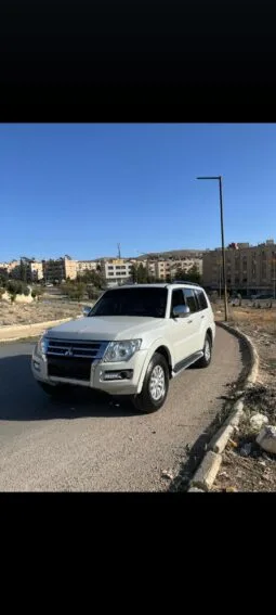 
										 ميتسوبيشي – Mitsubishi Pajero ممتلئ									