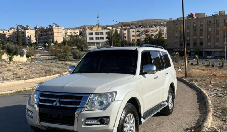 
								 ميتسوبيشي – Mitsubishi Pajero ممتلئ									