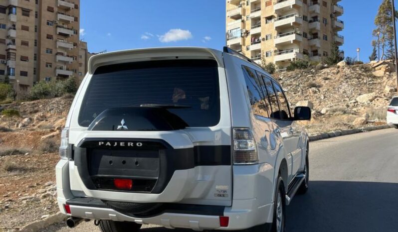 
								 ميتسوبيشي – Mitsubishi Pajero ممتلئ									