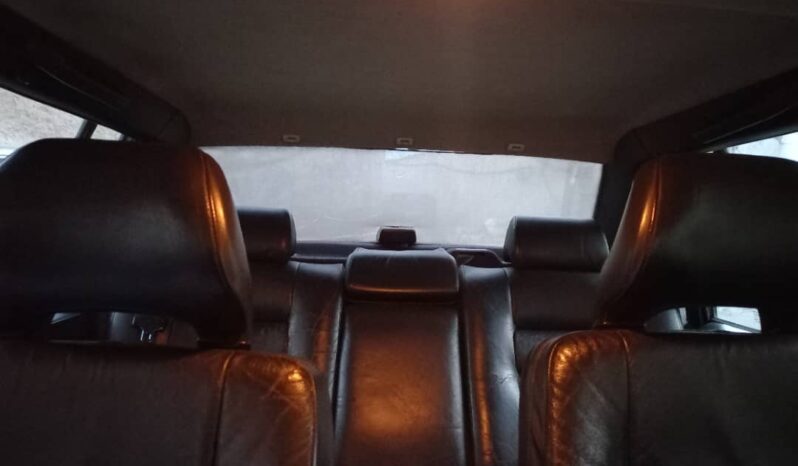 
								 فولفو – Volvo V40 ممتلئ									