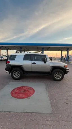 
										 تويوتا – Toyota FJ ممتلئ									