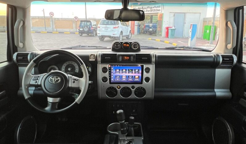 
								 تويوتا – Toyota FJ ممتلئ									